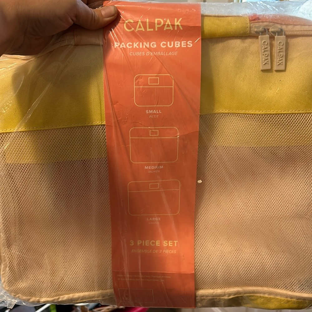 - Calpak packing cubes 3